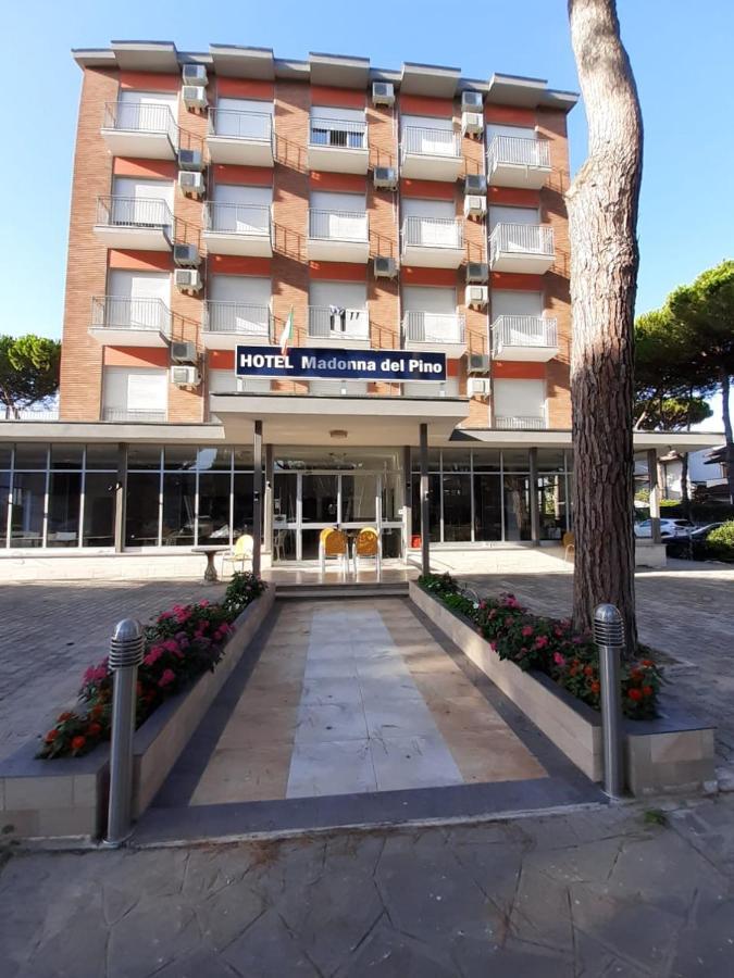 Hotel Madonna Del Pino Червия Экстерьер фото