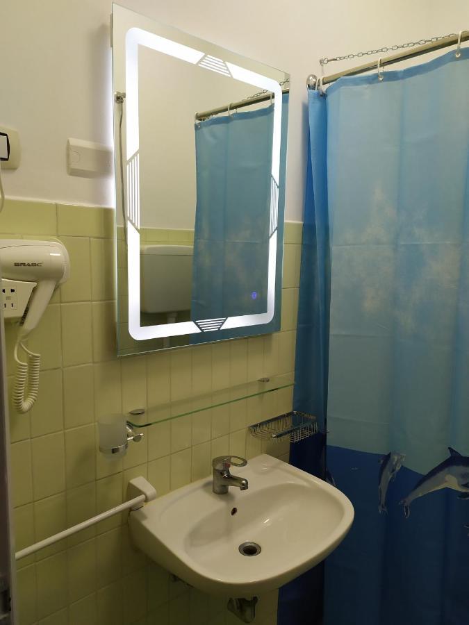 Hotel Madonna Del Pino Червия Экстерьер фото