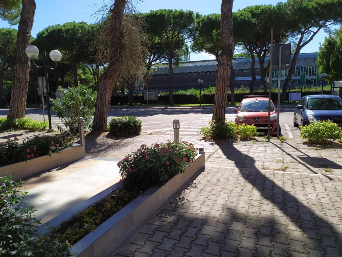 Hotel Madonna Del Pino Червия Экстерьер фото