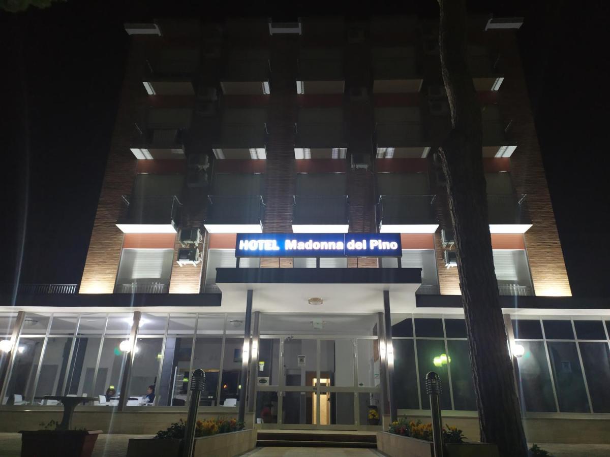 Hotel Madonna Del Pino Червия Экстерьер фото