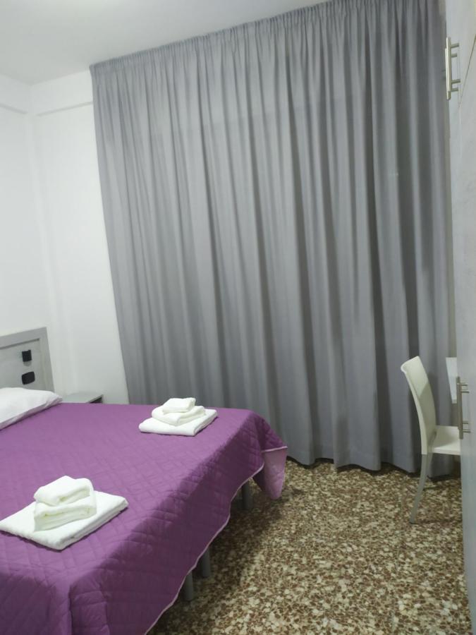 Hotel Madonna Del Pino Червия Экстерьер фото
