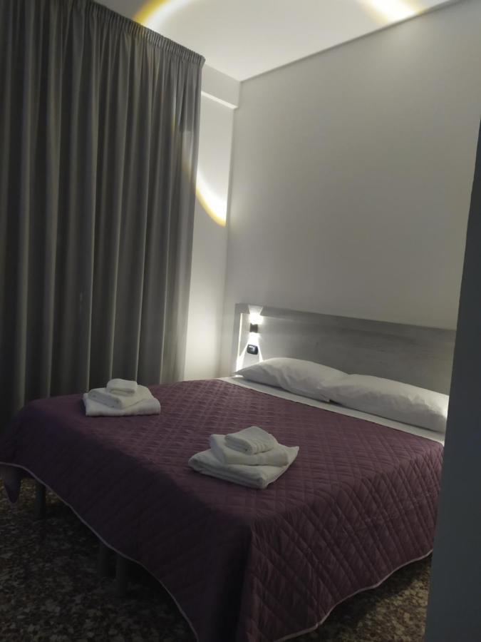 Hotel Madonna Del Pino Червия Экстерьер фото